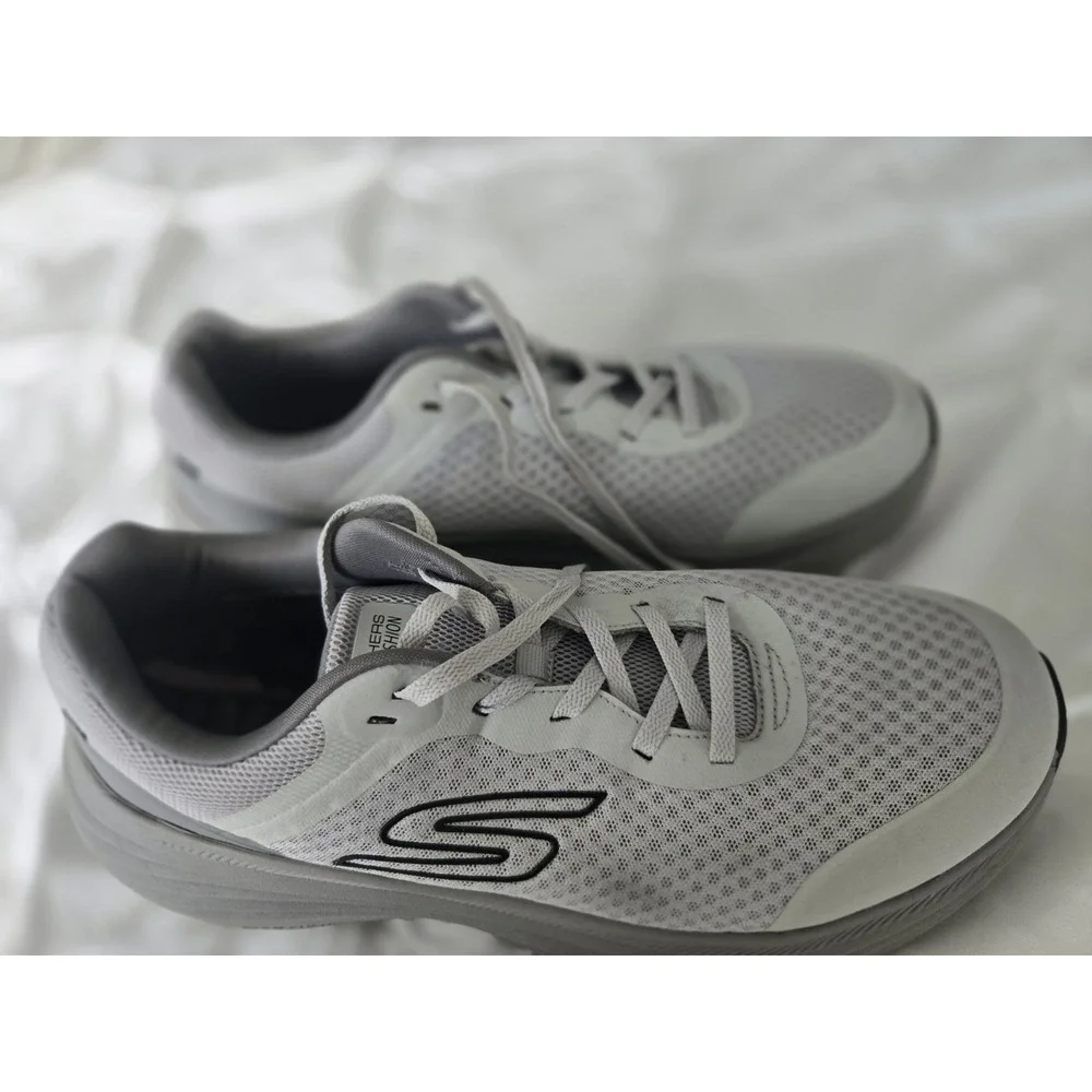 SKECHERS Max Cushioning Endeavour Men Size 12 US Gray Running, Walk Shoe
